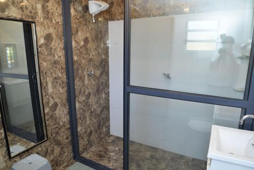 suite_9_standardterreo_parkdoslagos_5