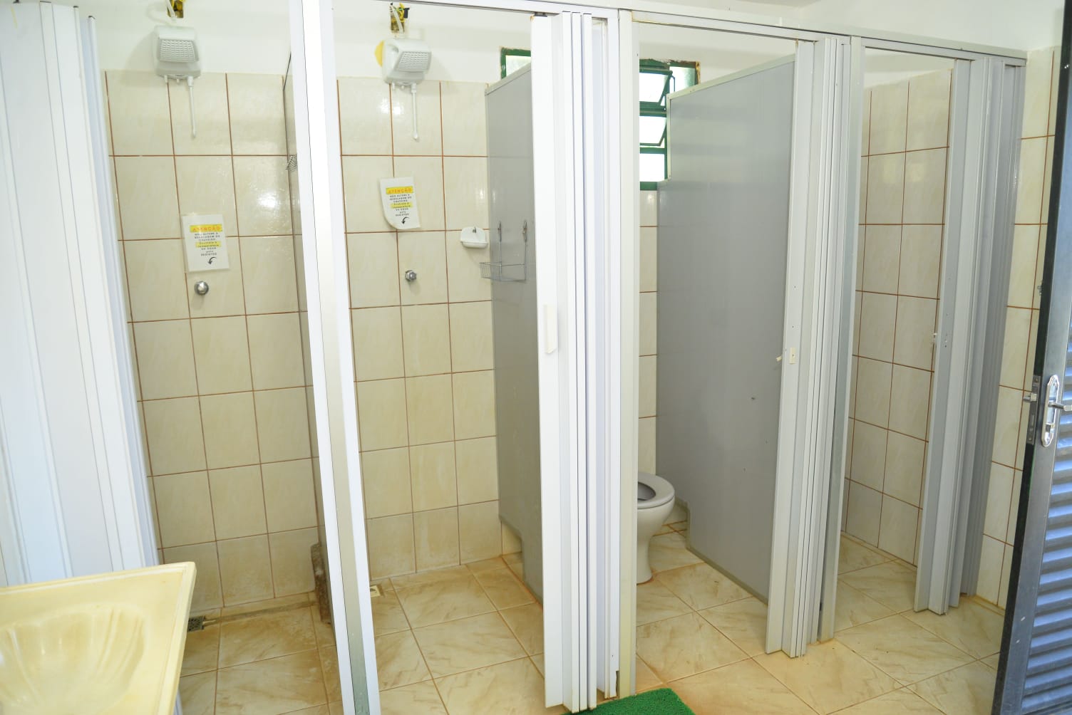 wc-feminino-camping-parkdoslagos (21)