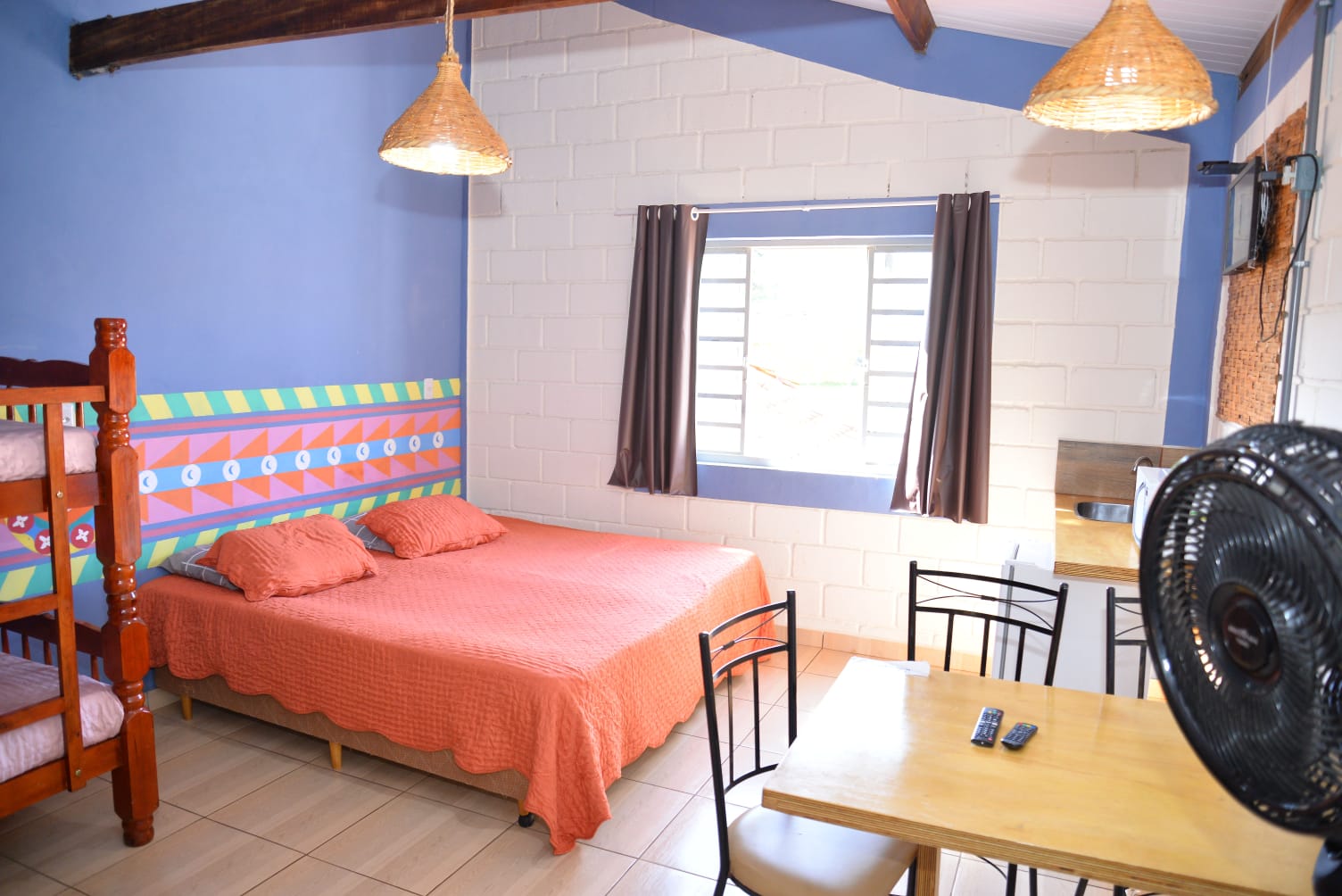 Suite 6 - Standard Superior