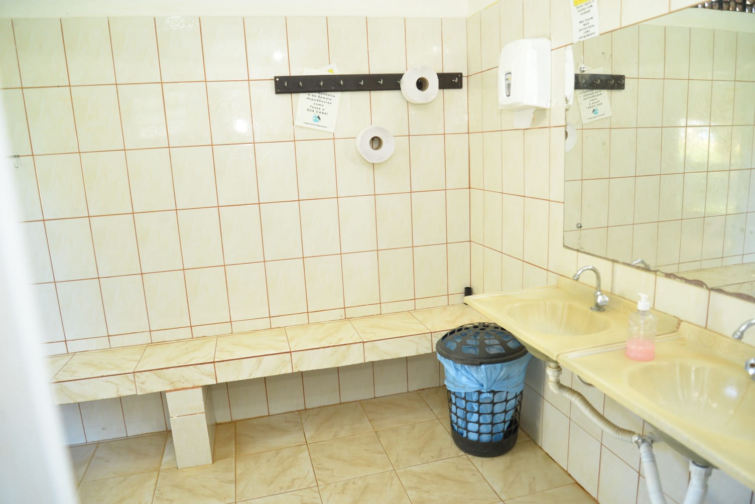 wc-feminino-camping-parkdoslagos (19)