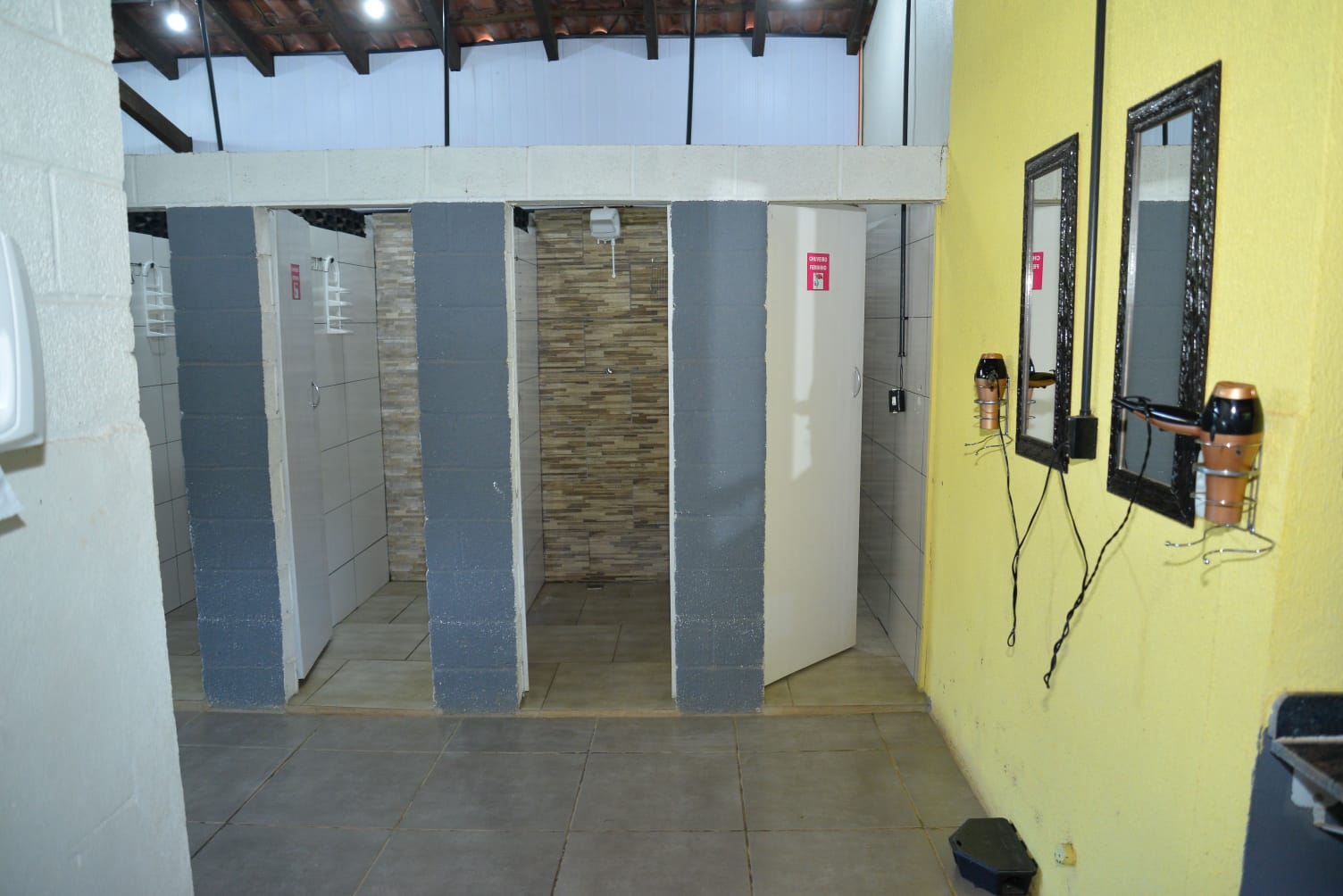 wc-feminino-camping-parkdoslagos (6)