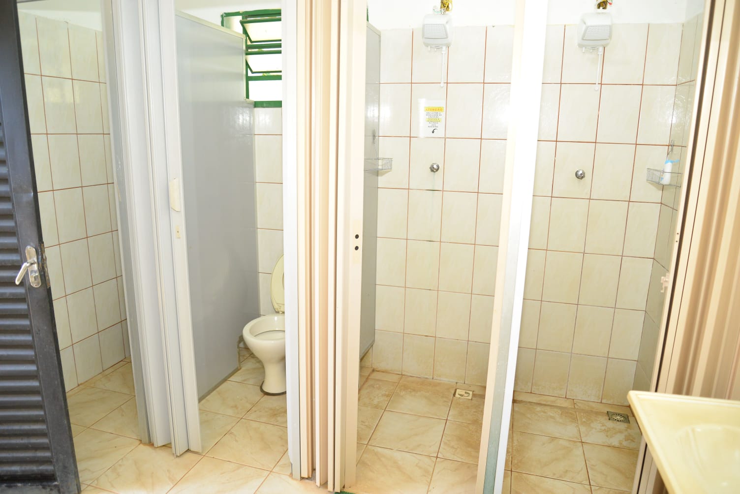 wc-masculino-camping-parkdoslagos (12)