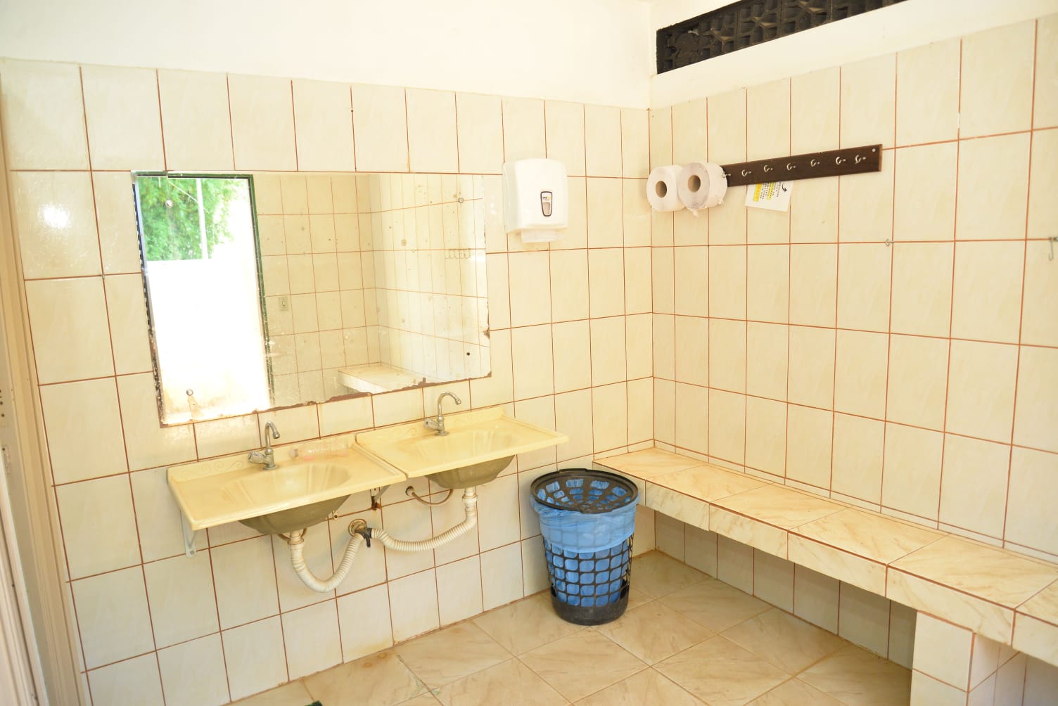 wc-masculino-camping-parkdoslagos (20)