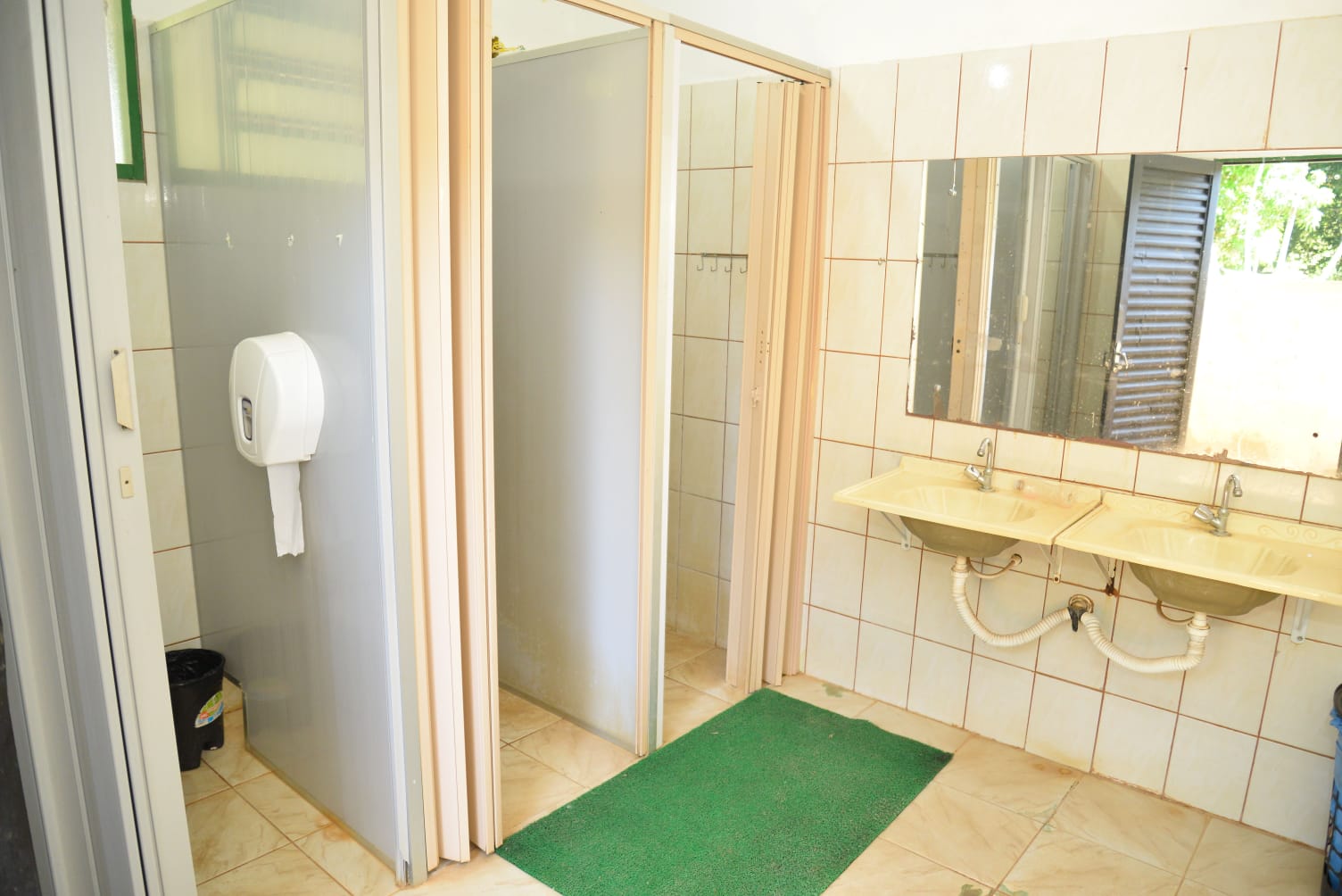 wc-masculino-camping-parkdoslagos (22)